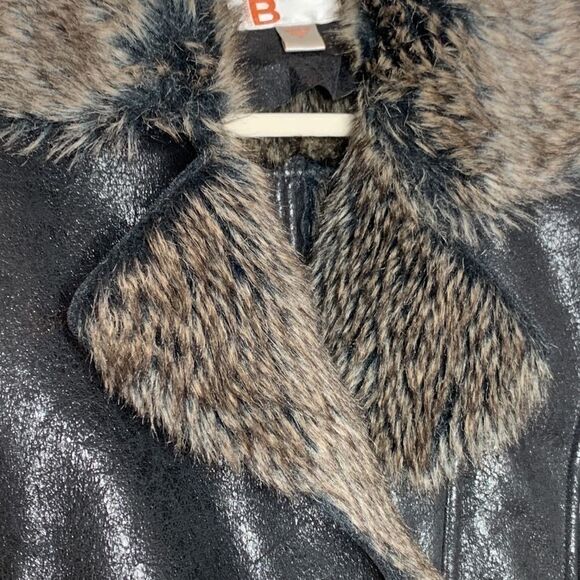 bernardo Collection Faux Fur Vegan Leather Moto Jacket - Picture 4 of 12